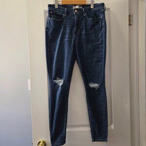 Signature by Levi Strauss Jeans size 12/31